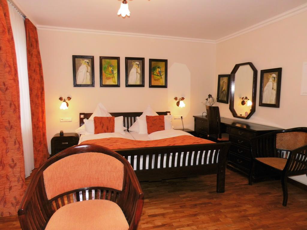 Aparthotel Guzulka & Restaurant Berlin Eksteriør billede