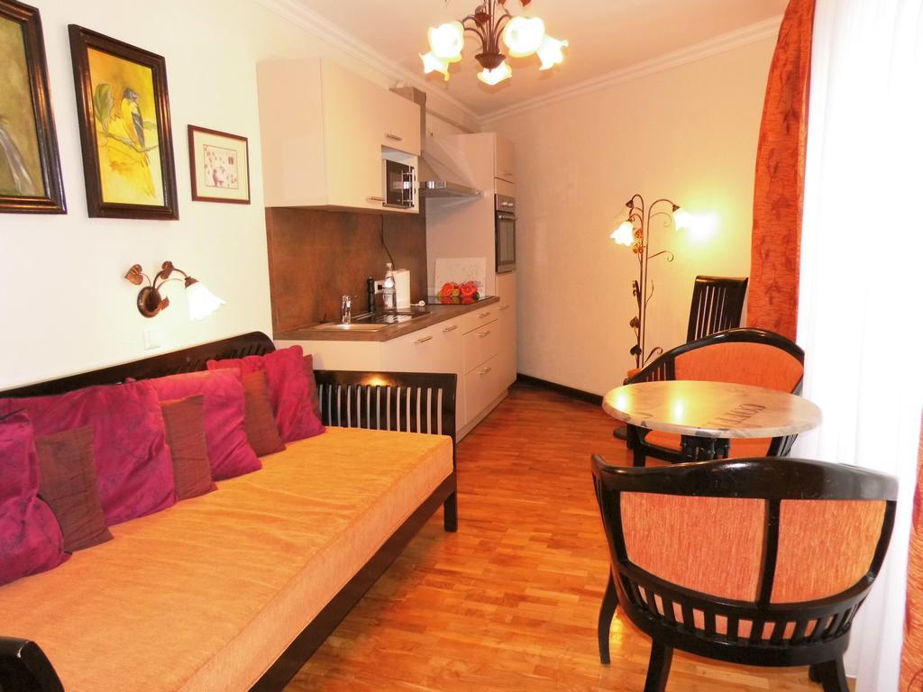 Aparthotel Guzulka & Restaurant Berlin Eksteriør billede